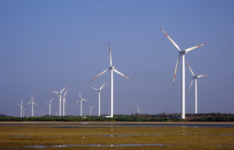 PSEW: 700 metrów to 60 proc. mniej mocy wiatraków - ZielonaGospodarka.pl