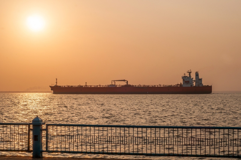 ONZ: kupiliśmy tankowiec, na który przeniesiemy ropę ze statku, który w 2015 r. utknął u wybrzeży Jemenu - ZielonaGospodarka.pl