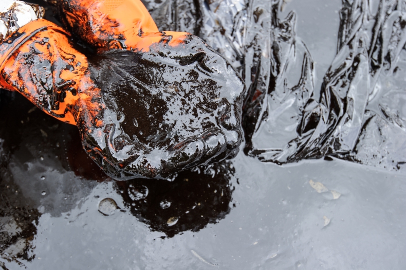 Kanadyjska firma wydobywająca ropę miesiącami nie informowała o cieknących zbiornikach poprodukcyjnych - ZielonaGospodarka.pl