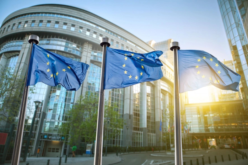 Parlament Europejski przyjął kluczowe dyrektywy i rozporządzenia z pakietu "Fit for 55" - ZielonaGospodarka.pl