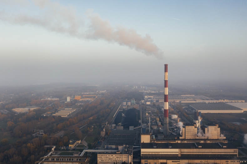 Reforma ETS: Co cięcia emisji oznaczają dla europejskich przedsiębiorstw? - ZielonaGospodarka.pl