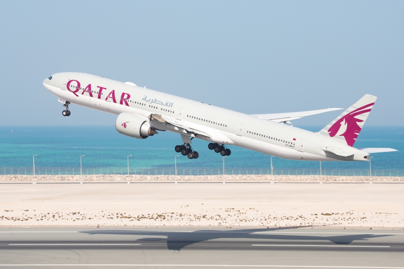 Dyrektor Qatar Airways twierdzi, że zerowa emisja jest "nieosiągalna" do 2050 r. - ZielonaGospodarka.pl