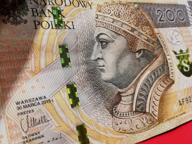 PKEE: Polacy potrafią wpływać na wysokość swoich rachunków za prąd   - ZielonaGospodarka.pl