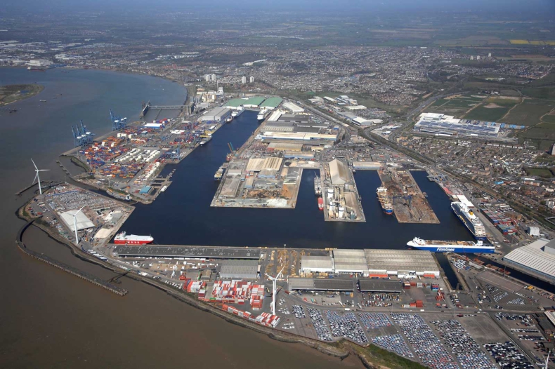 RWE, Mitsui i Port of Tilbury zdekarbonizują operacje portowe zielonym wodorem  - ZielonaGospodarka.pl
