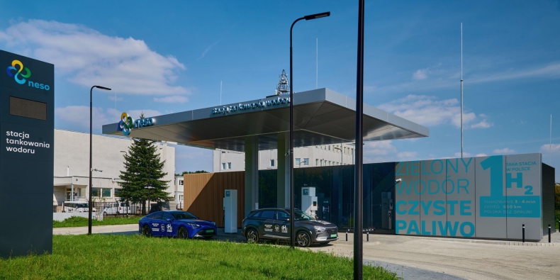 Pierwsza ogólnodostępna stacja tankowania wodoru pod marką NESO już otwarta dla kierowców - ZielonaGospodarka.pl