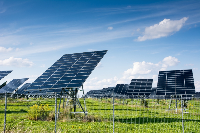 Projekt Solartechnik sprzedał KGHM farmę fotowoltaiczną w Żukach o mocy 5,2 MW - ZielonaGospodarka.pl
