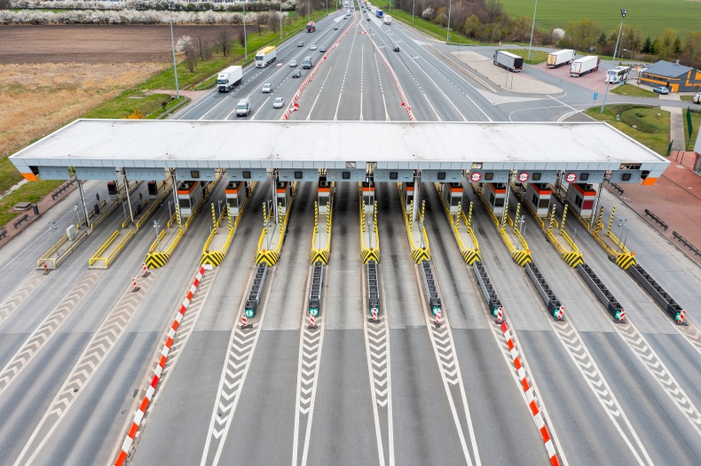 Rewolucja w opłatach drogowych – UE stawia na dekarbonizację transportu, co to oznacza dla przewoźników?  - ZielonaGospodarka.pl