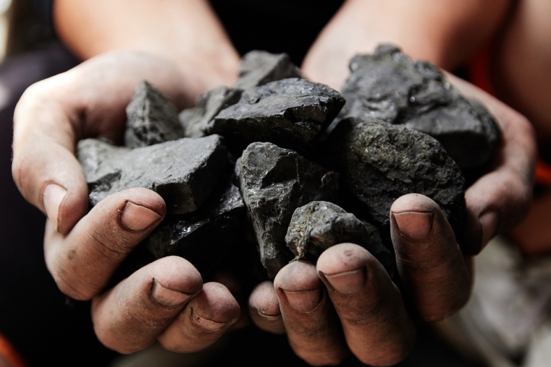 Węgiel odchodzi w niebyt? Zdaniem analityków, sektor górniczy czekają zwolnienia - ZielonaGospodarka.pl