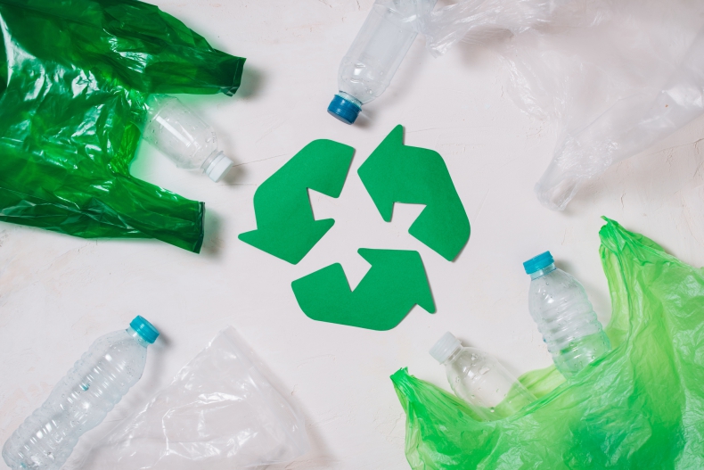 Plastik z recyklingu zawiera setki toksyn - ZielonaGospodarka.pl