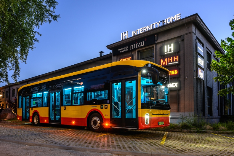 Miejskie Zakłady Autobusowe podpisały dziś z Busnex Poland umowę na dostawę 18 autobusów elektrycznych Yutong U12 - ZielonaGospodarka.pl