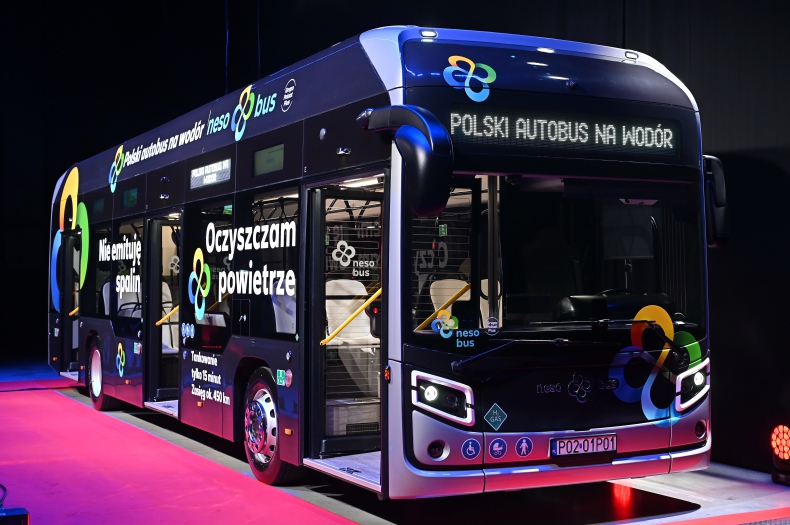 26 autobusów wodorowych NesoBus od Grupy Polsat Plus i ZE PAK będzie jeździło w Chełmie - ZielonaGospodarka.pl
