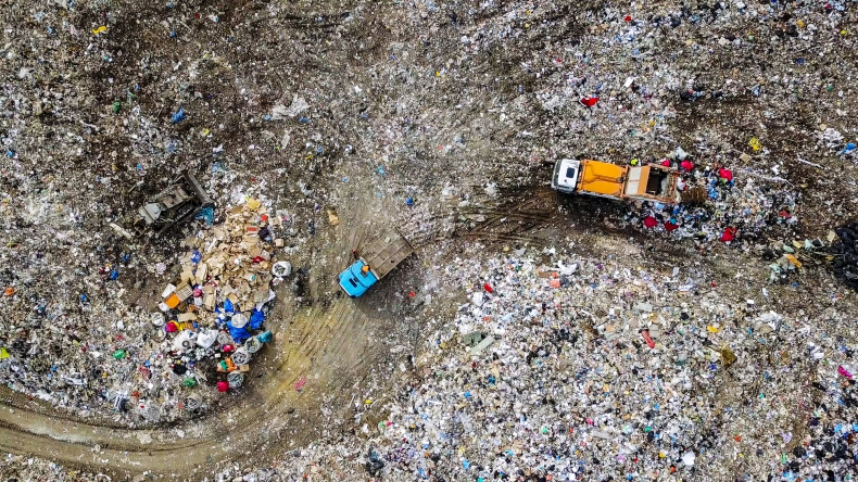 Przy granicy z Litwą zatrzymano transport ponad 300 ton nielegalnych odpadów - ZielonaGospodarka.pl