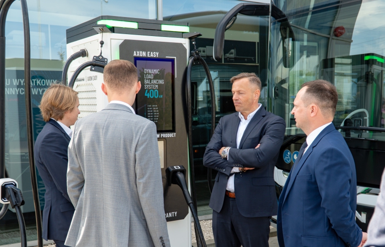 MAN Truck & Bus Polska oraz Ekoenergetyka Polska nawiązują współpracę w obszarze elektryfikacji transportu ciężkiego - ZielonaGospodarka.pl