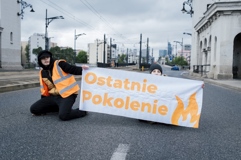 Ostatnie Pokolenie: rząd napędza i tak już galopujący kryzys klimatyczny - ZielonaGospodarka.pl