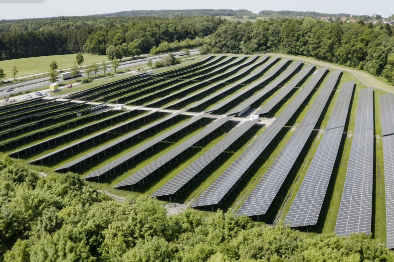 Rocznie 40 mln ton metrycznych CO2e mniej dzięki wykorzystaniu rozwiązań SolarEdge - ZielonaGospodarka.pl