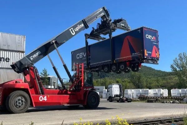 CEVA Logistics rozwija przewozy intermodalne w celu osiągnięcia zerowej emisji CO2  - ZielonaGospodarka.pl