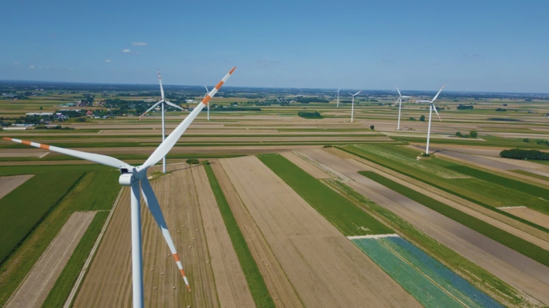 Grupa ORLEN kupuje kolejne farmy fotowoltaiczne i wiatrowe - ZielonaGospodarka.pl