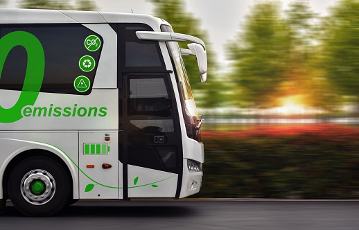 Pierwsza flota elektrycznych autobusów oddana do użytku - Yutong wkracza w przyszłość katarskiego transportu ekologicznego - ZielonaGospodarka.pl