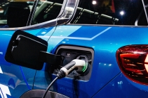 Chińskie samochody elektryczne podbijają świat. Pierwsza fabryka w UE i eksport do Kanady