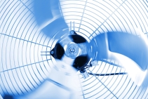 „Le Figaro”: klimatyzatory i wiatraki odsprzedawane są online nawet za trzykrotność ceny
