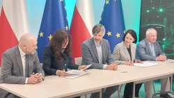 Energa przeznaczy 338 mln zł na elektromobilność. Zbuduje w Polsce setki ładowarek do ciężarówek