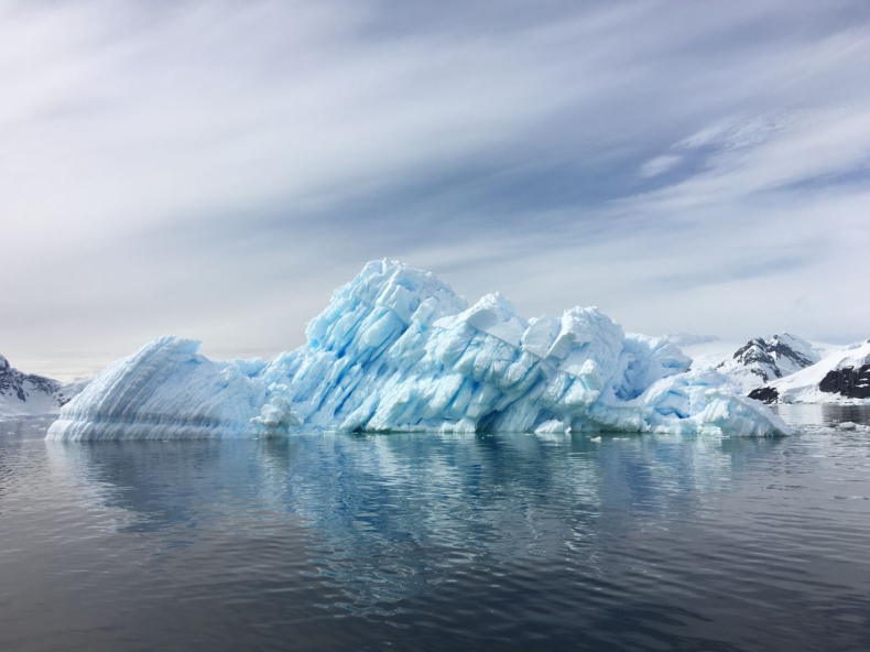 Ciepło geotermalne roztapia lodowiec Thwaites na Antarktydzie - ZielonaGospodarka.pl