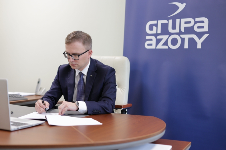Grupa Azoty, PKP Cargo i PESA rozpoczynają współpracę na rzecz wdrożenia technologii wodorowych w transporcie szynowym - ZielonaGospodarka.pl