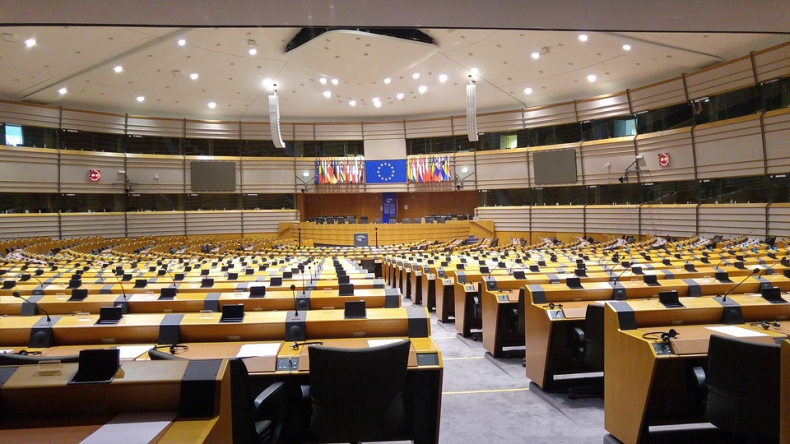 Parlament Europejski debatował nad gwałtownym wzrostem cen energii - ZielonaGospodarka.pl