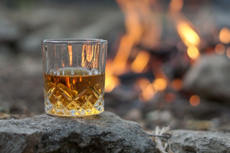 Naukowcy: zmiany klimatu mogą zmniejszyć produkcję i zmienić smak whisky - ZielonaGospodarka.pl