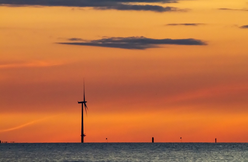 Na wodach Irlandii powstanie 5 GW mocy zainstalowanej w wiatrakach do 2030 roku  - ZielonaGospodarka.pl