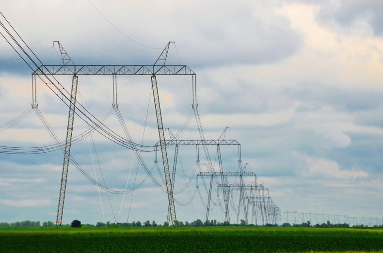  Niedobory prądu zagrażają światowym łańcuchom dostaw towarów – od ubrań, po telefony i samochody - ZielonaGospodarka.pl
