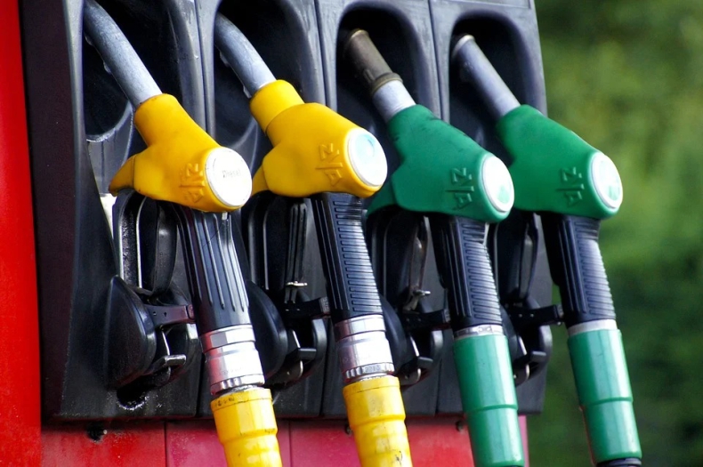 Ustawa o obniżce akcyzy na paliwa i energię wróciła do komisji - ZielonaGospodarka.pl