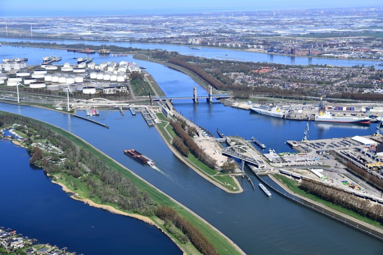 Zielona elektrownia wodorowa w Port Rotterdam. Shell podpisał kontrakt - ZielonaGospodarka.pl