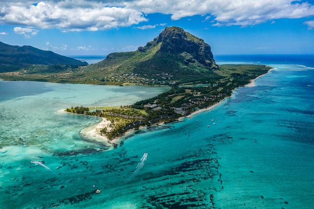 Mauritius: Chiński trawler osiadł na mieliźnie, obawy o wyciek ropy - ZielonaGospodarka.pl