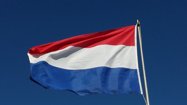 Holenderski parlament wzywa rząd do przyspieszenia transformacji energetycznej - ZielonaGospodarka.pl