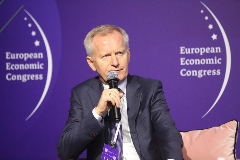 Okres turbulencji w gospodarce światowej potrwa jeszcze minimum kilka lat – Krzysztof Domarecki podczas Europejskiego Kongresu Gospodarczego - ZielonaGospodarka.pl