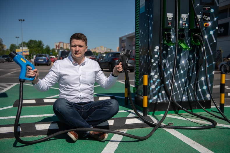 Przełom w ładowaniu aut elektrycznych w Polsce: Power Dot postawi 1250 stacji o dużej mocy, dostępnych dla każdego - ZielonaGospodarka.pl