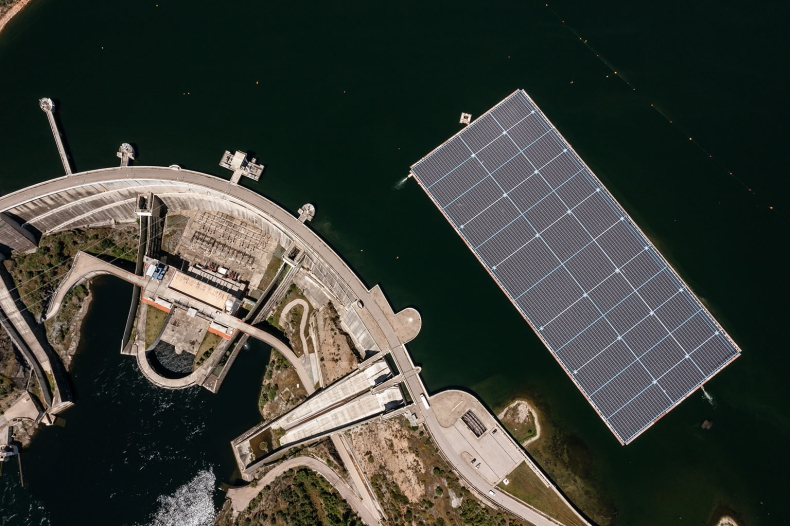 Na tamie Alqueva powstała największa pływająca elektrownia słoneczna w Europie - ZielonaGospodarka.pl
