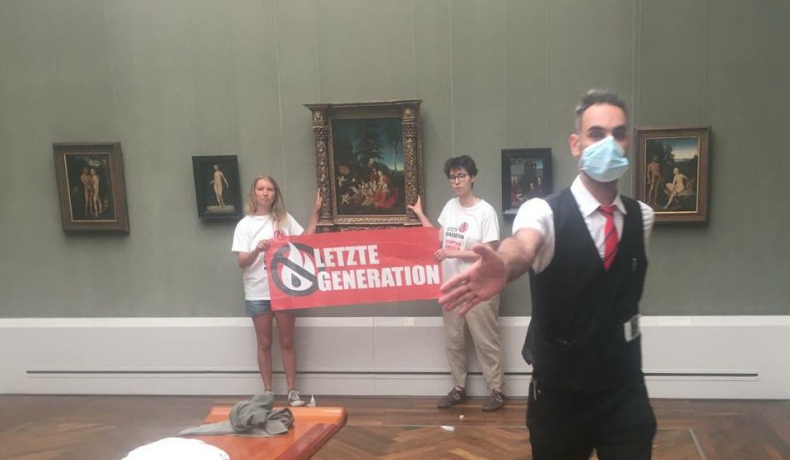 Niemieccy aktywiści klimatyczni przyklejają się do słynnych obrazów w muzeach; "wszystko zostanie zniszczone, sztuka też" - ZielonaGospodarka.pl