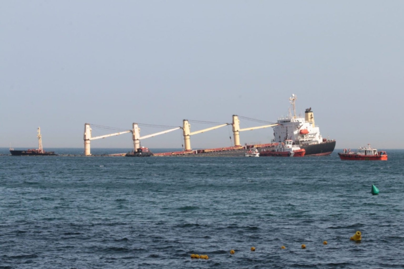 Wyciek paliwa po zderzeniu statków u wybrzeży Gibraltaru [WIDEO] - ZielonaGospodarka.pl