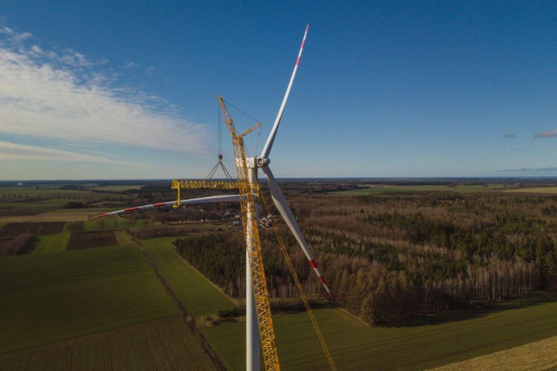 Ruszają turbiny największej w Polsce farmy wiatrowej - ZielonaGospodarka.pl