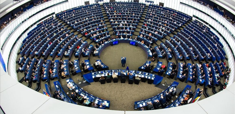  Komitet Regionów: kryzys energetyczny nie może podważać globalnych ambicji klimatycznych UE - ZielonaGospodarka.pl