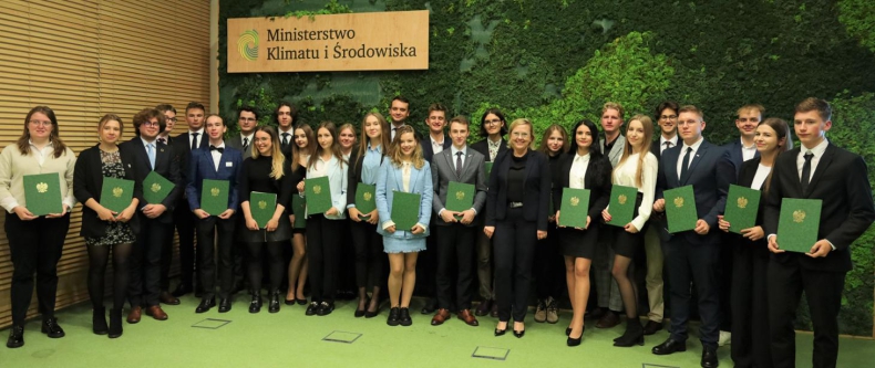 Moskwa powołała członków Młodzieżowej Rady Klimatycznej  - ZielonaGospodarka.pl