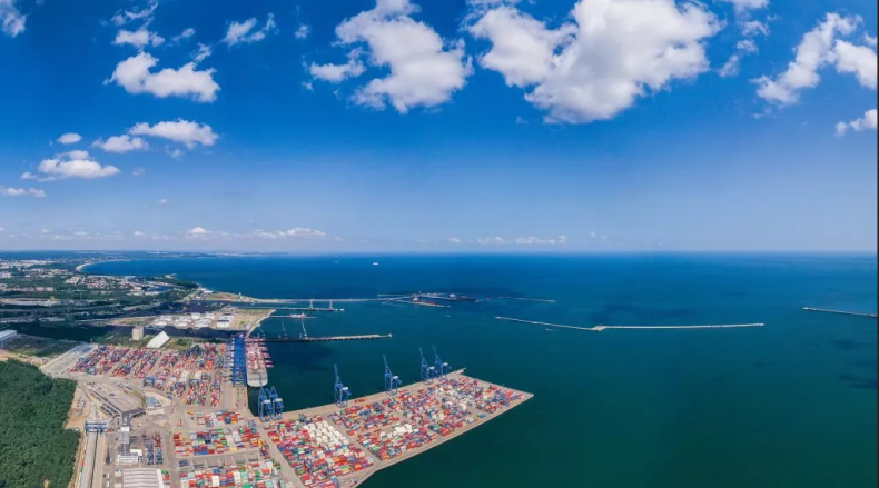 Port Gdańsk monitoruje jakość powietrza w związku ze wzmożonymi przeładunkami węgla - ZielonaGospodarka.pl