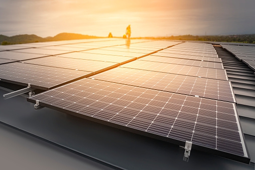 Seraphim Solar i Menlo Electric nawiązują istotną współpracę w Europie Środkowej - ZielonaGospodarka.pl