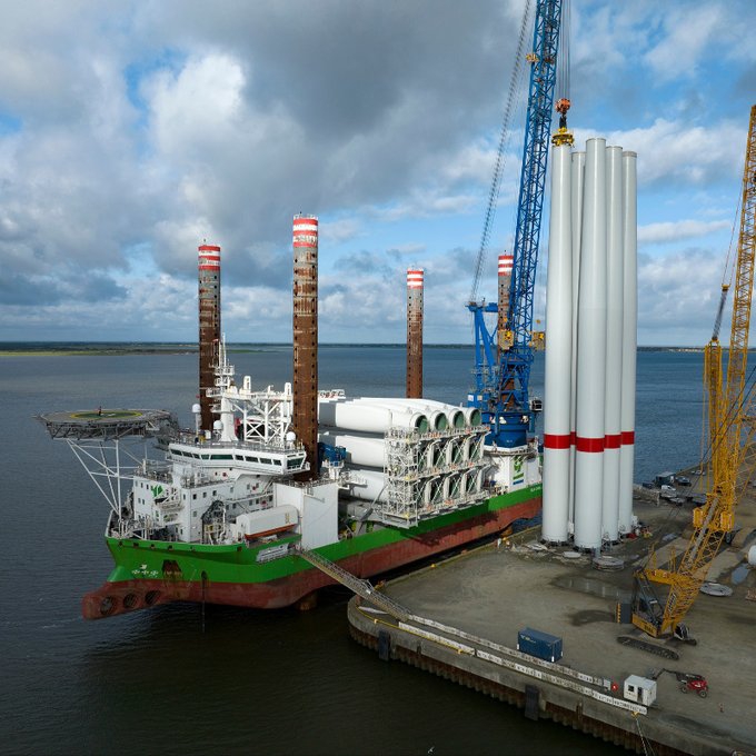 Pierwsza na świecie turbina wiatrowa z łopatami nadającymi się do recyklingu zaczyna się kręcić -ZielonaGospodarka.pl