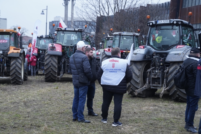 Manifestacja w Gdańsku przeciwko Zielonemu Ładowi. Solidarność chce referendum [WIDEO]-ZielonaGospodarka.pl