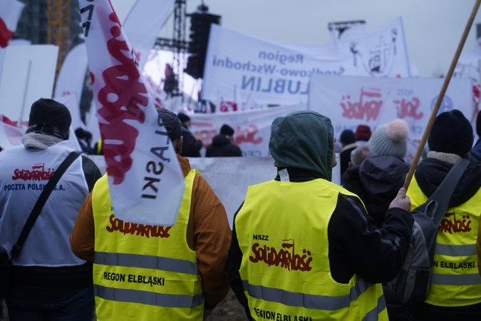 Manifestacja w Gdańsku przeciwko Zielonemu Ładowi. Solidarność chce referendum [WIDEO]-ZielonaGospodarka.pl