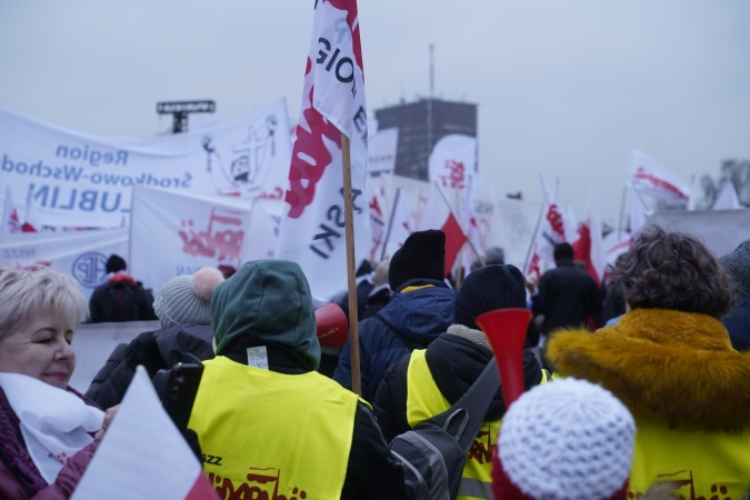 Manifestacja w Gdańsku przeciwko Zielonemu Ładowi. Solidarność chce referendum [WIDEO]-ZielonaGospodarka.pl