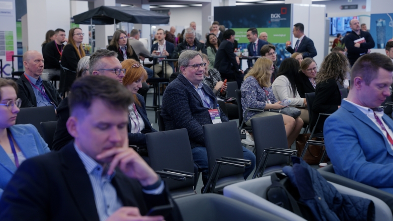 Transformacja energetyczna nabiera mocy – eksperci i innowacje na NetZero Energy & H2Poland [WIDEO]-ZielonaGospodarka.pl